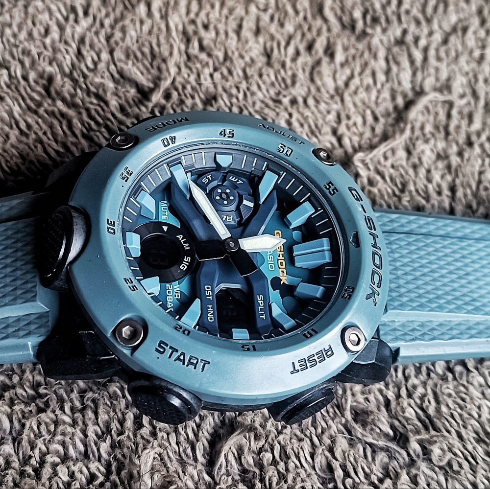 CASIO G-SHOCK - GA2000SU-2A ( UNISEX ) - Picture 3 of 11